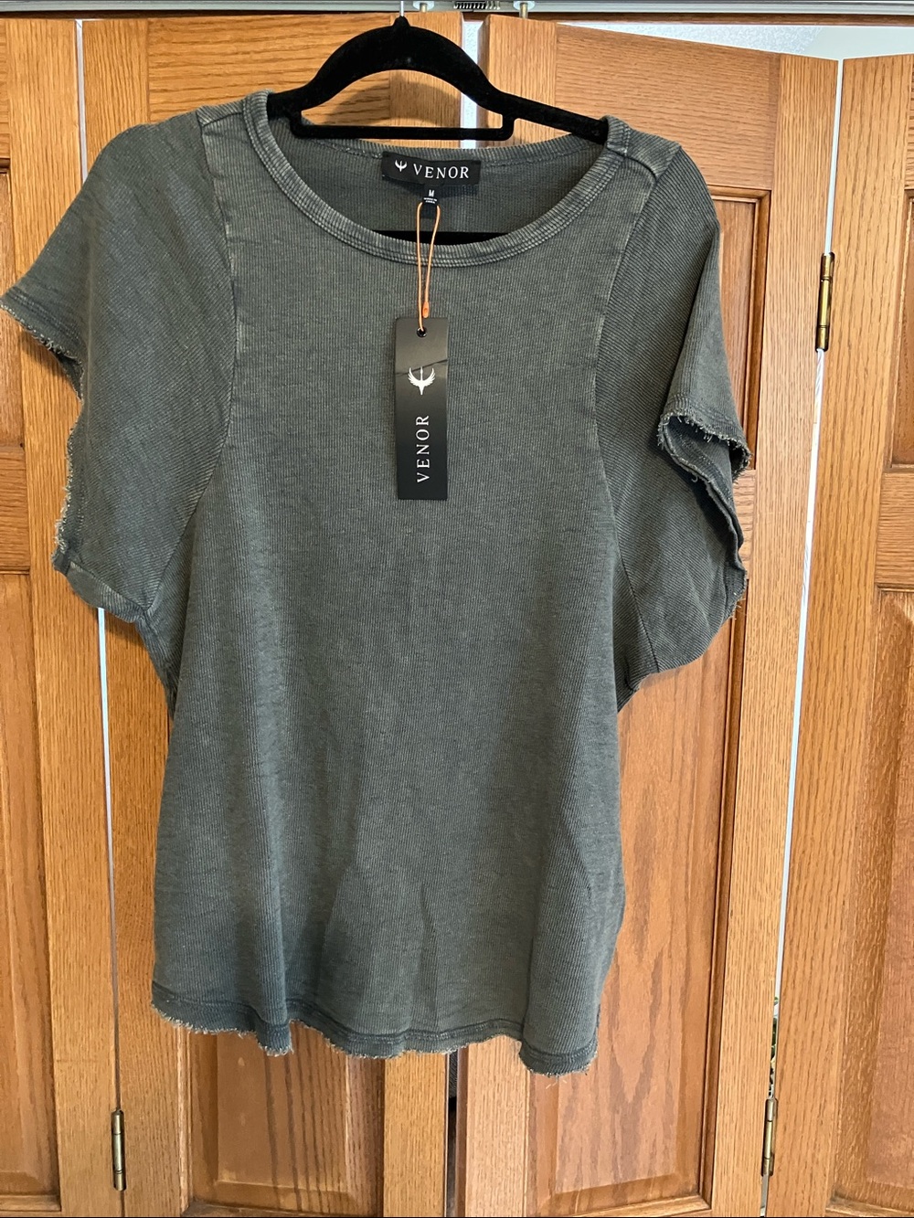 Venor Olive Green Short-Sleeve Raw-Edge Crewneck Tee